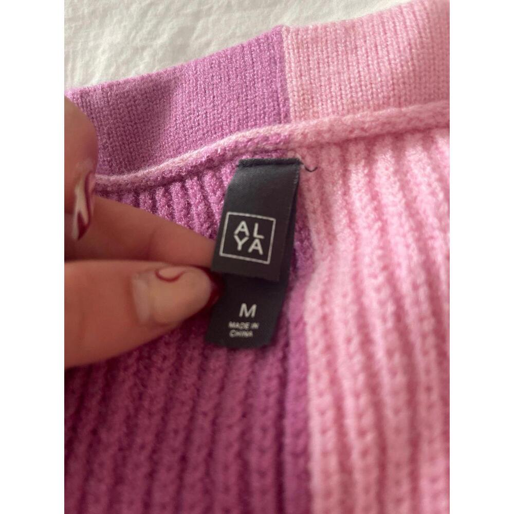 Perfect Spring Sweater - Picture 4 of 6